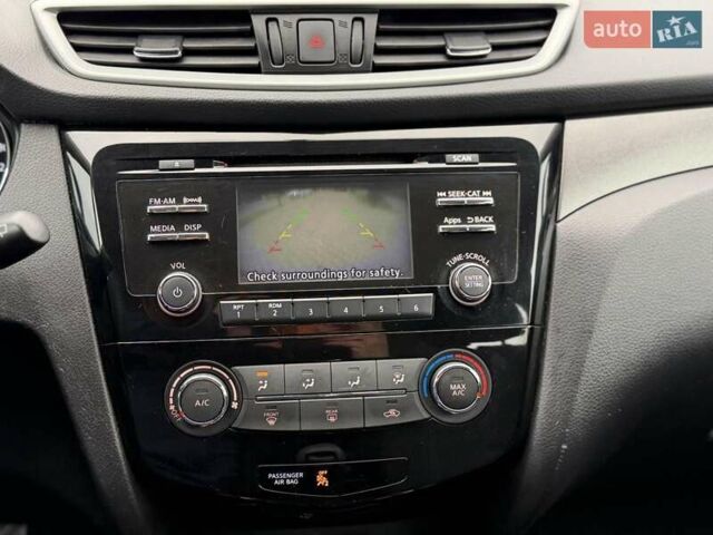 Серый Ниссан Rogue, объемом двигателя 2.5 л и пробегом 140 тыс. км за 8250 $, фото 8 на Automoto.ua