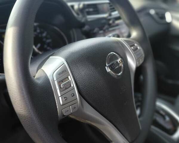 Сірий Ніссан Rogue, об'ємом двигуна 2.49 л та пробігом 137 тис. км за 13500 $, фото 25 на Automoto.ua