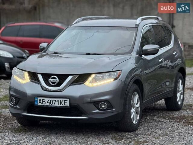 Серый Ниссан Rogue, объемом двигателя 2.5 л и пробегом 160 тыс. км за 11500 $, фото 2 на Automoto.ua