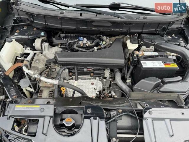 Серый Ниссан Rogue, объемом двигателя 2.5 л и пробегом 140 тыс. км за 8250 $, фото 12 на Automoto.ua
