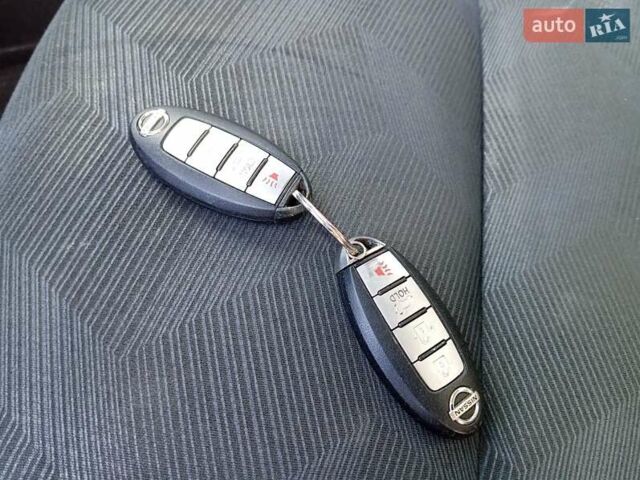 Сірий Ніссан Rogue, об'ємом двигуна 0 л та пробігом 119 тис. км за 8700 $, фото 9 на Automoto.ua