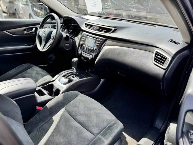 Серый Ниссан Rogue, объемом двигателя 2.5 л и пробегом 232 тыс. км за 12600 $, фото 14 на Automoto.ua