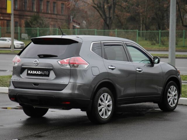 Серый Ниссан Rogue, объемом двигателя 0 л и пробегом 186 тыс. км за 13500 $, фото 5 на Automoto.ua