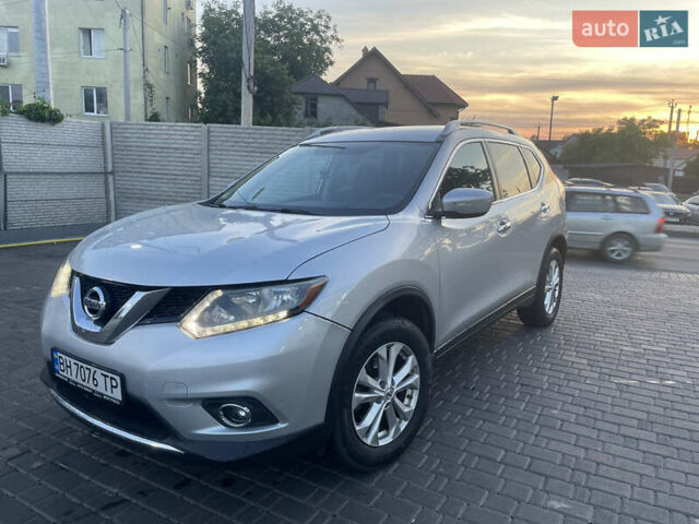 Сірий Ніссан Rogue, об'ємом двигуна 2.5 л та пробігом 235 тис. км за 12000 $, фото 3 на Automoto.ua