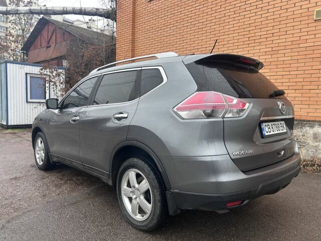 Серый Ниссан Rogue, объемом двигателя 2.5 л и пробегом 192 тыс. км за 12500 $, фото 2 на Automoto.ua