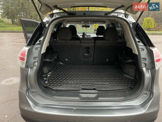 Сірий Ніссан Rogue, об'ємом двигуна 2.5 л та пробігом 218 тис. км за 10800 $, фото 17 на Automoto.ua