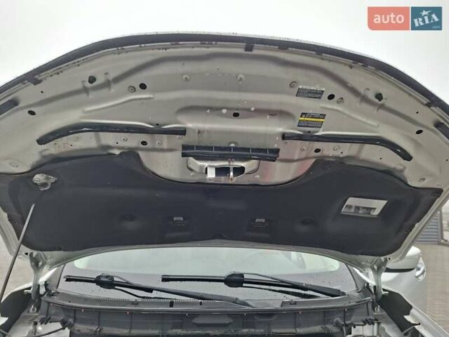 Серый Ниссан Rogue, объемом двигателя 2.5 л и пробегом 190 тыс. км за 10850 $, фото 7 на Automoto.ua