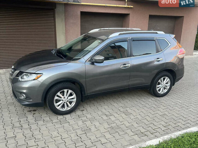 Серый Ниссан Rogue, объемом двигателя 2.5 л и пробегом 194 тыс. км за 12500 $, фото 2 на Automoto.ua