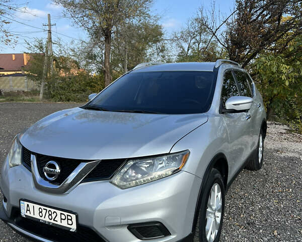 Сірий Ніссан Rogue, об'ємом двигуна 2.5 л та пробігом 160 тис. км за 11800 $, фото 4 на Automoto.ua