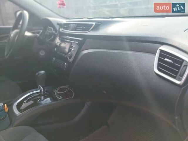 Сірий Ніссан Rogue, об'ємом двигуна 2.49 л та пробігом 137 тис. км за 13500 $, фото 30 на Automoto.ua