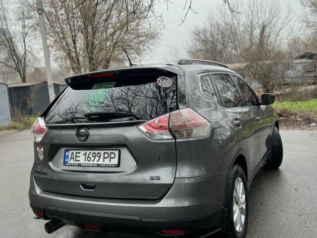 Серый Ниссан Rogue, объемом двигателя 2.5 л и пробегом 208 тыс. км за 12700 $, фото 6 на Automoto.ua