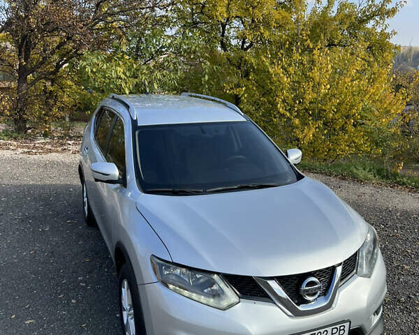 Сірий Ніссан Rogue, об'ємом двигуна 2.5 л та пробігом 160 тис. км за 11800 $, фото 15 на Automoto.ua