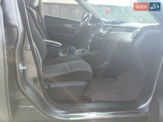Сірий Ніссан Rogue, об'ємом двигуна 2.49 л та пробігом 137 тис. км за 13500 $, фото 32 на Automoto.ua