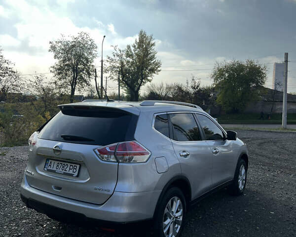 Сірий Ніссан Rogue, об'ємом двигуна 2.5 л та пробігом 160 тис. км за 11800 $, фото 3 на Automoto.ua