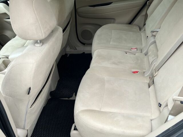 Серый Ниссан Rogue, объемом двигателя 2.5 л и пробегом 208 тыс. км за 12700 $, фото 17 на Automoto.ua