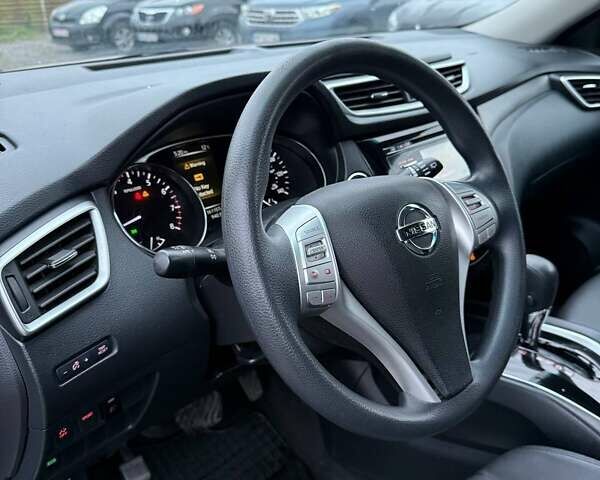 Серый Ниссан Rogue, объемом двигателя 2.5 л и пробегом 160 тыс. км за 11500 $, фото 9 на Automoto.ua