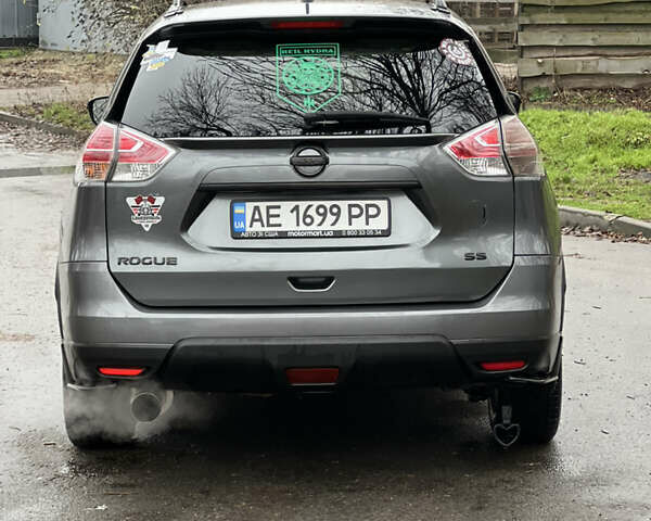 Сірий Ніссан Rogue, об'ємом двигуна 2.49 л та пробігом 208 тис. км за 12700 $, фото 8 на Automoto.ua