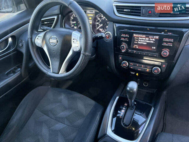Сірий Ніссан Rogue, об'ємом двигуна 2.5 л та пробігом 235 тис. км за 12000 $, фото 9 на Automoto.ua