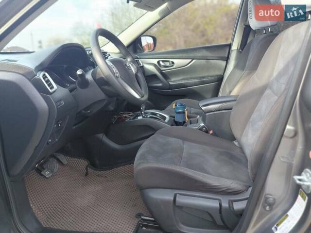 Сірий Ніссан Rogue, об'ємом двигуна 2.49 л та пробігом 137 тис. км за 13500 $, фото 33 на Automoto.ua