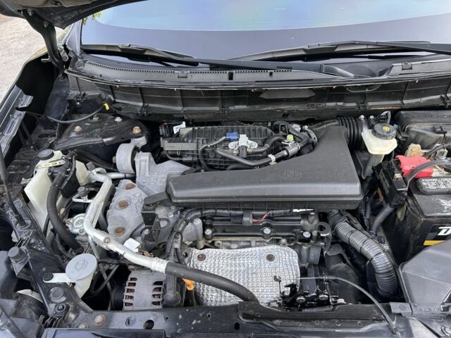 Серый Ниссан Rogue, объемом двигателя 2.5 л и пробегом 192 тыс. км за 12500 $, фото 12 на Automoto.ua