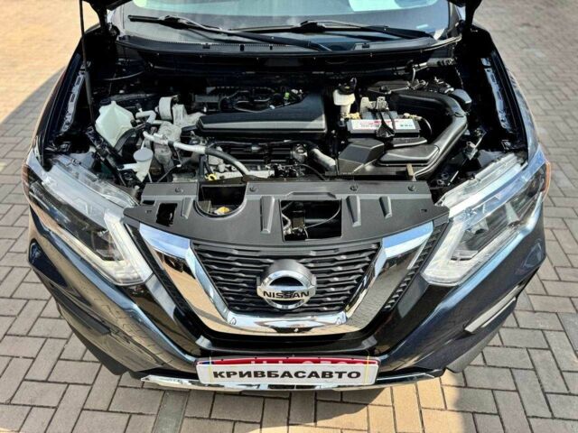Серый Ниссан Rogue, объемом двигателя 2.5 л и пробегом 232 тыс. км за 12600 $, фото 2 на Automoto.ua