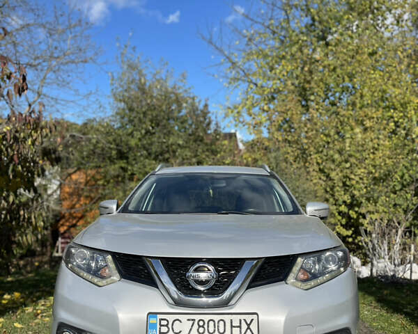 Сірий Ніссан Rogue, об'ємом двигуна 2.49 л та пробігом 220 тис. км за 10900 $, фото 2 на Automoto.ua