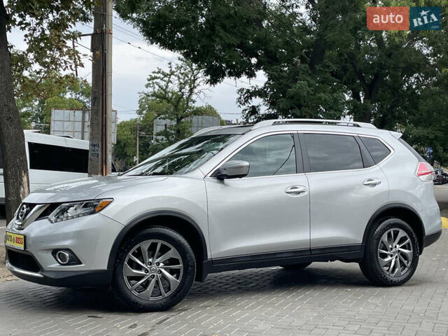 Серый Ниссан Rogue, объемом двигателя 2.5 л и пробегом 215 тыс. км за 13600 $, фото 1 на Automoto.ua