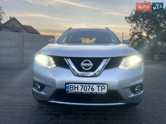 Сірий Ніссан Rogue, об'ємом двигуна 2.5 л та пробігом 235 тис. км за 12000 $, фото 2 на Automoto.ua