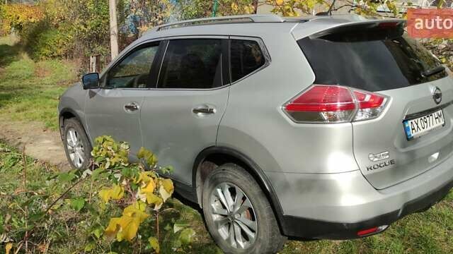 Сірий Ніссан Rogue, об'ємом двигуна 2.49 л та пробігом 67 тис. км за 13000 $, фото 7 на Automoto.ua