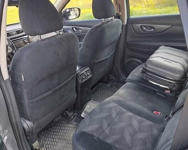 Серый Ниссан Rogue, объемом двигателя 2.5 л и пробегом 196 тыс. км за 11300 $, фото 1 на Automoto.ua