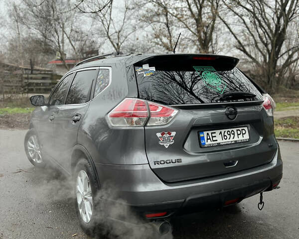 Сірий Ніссан Rogue, об'ємом двигуна 2.49 л та пробігом 208 тис. км за 12700 $, фото 4 на Automoto.ua