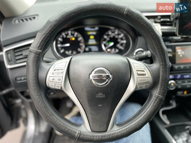 Сірий Ніссан Rogue, об'ємом двигуна 2.5 л та пробігом 218 тис. км за 10800 $, фото 19 на Automoto.ua