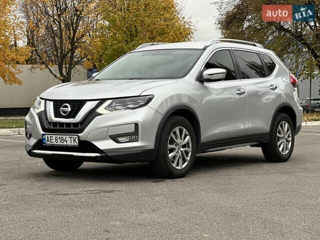 Серый Ниссан Rogue, объемом двигателя 2.49 л и пробегом 162 тыс. км за 11700 $, фото 8 на Automoto.ua