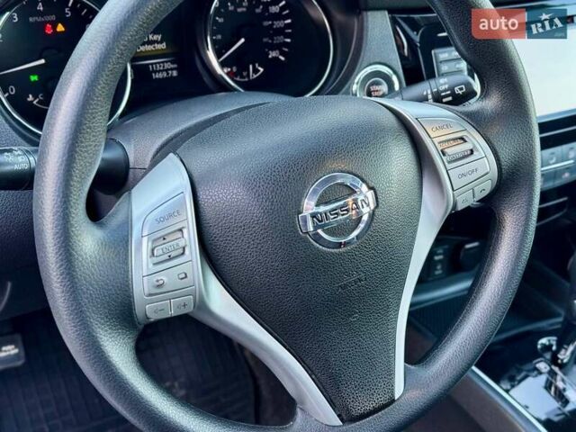 Серый Ниссан Rogue, объемом двигателя 2.5 л и пробегом 113 тыс. км за 13500 $, фото 26 на Automoto.ua