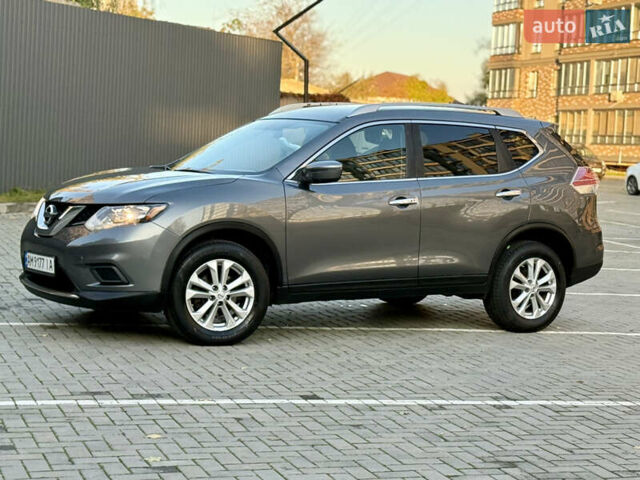 Серый Ниссан Rogue, объемом двигателя 2.49 л и пробегом 83 тыс. км за 12500 $, фото 5 на Automoto.ua