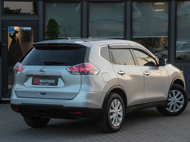 Сірий Ніссан Rogue, об'ємом двигуна 2.5 л та пробігом 105 тис. км за 12500 $, фото 5 на Automoto.ua