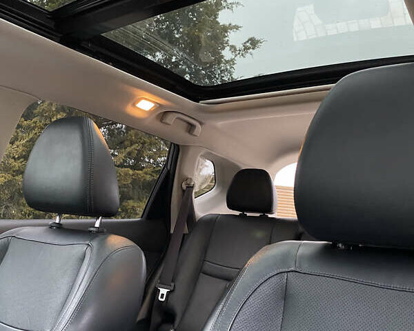 Серый Ниссан Rogue, объемом двигателя 2.49 л и пробегом 222 тыс. км за 15000 $, фото 16 на Automoto.ua