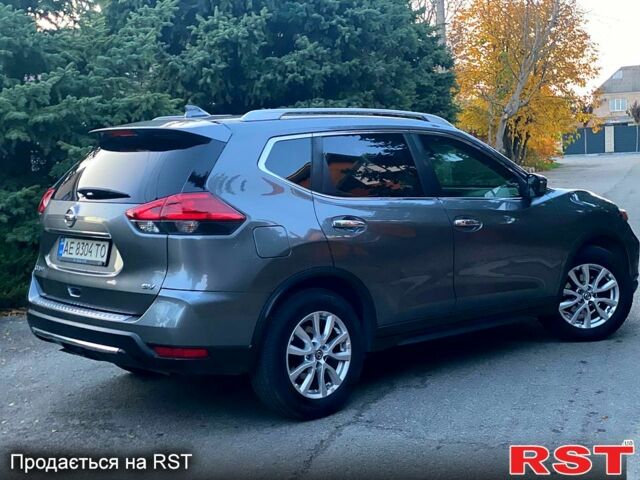 Серый Ниссан Rogue, объемом двигателя 2.5 л и пробегом 165 тыс. км за 13500 $, фото 7 на Automoto.ua