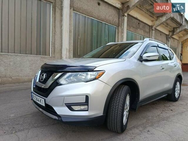 Сірий Ніссан Rogue, об'ємом двигуна 2.5 л та пробігом 170 тис. км за 12800 $, фото 2 на Automoto.ua