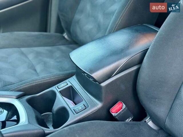 Серый Ниссан Rogue, объемом двигателя 2.5 л и пробегом 113 тыс. км за 13500 $, фото 23 на Automoto.ua