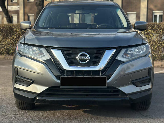 Серый Ниссан Rogue, объемом двигателя 2.49 л и пробегом 206 тыс. км за 12999 $, фото 3 на Automoto.ua