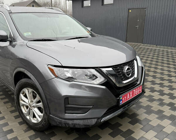 Сірий Ніссан Rogue, об'ємом двигуна 2.49 л та пробігом 138 тис. км за 11999 $, фото 2 на Automoto.ua