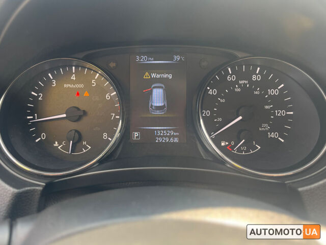 Серый Ниссан Rogue, объемом двигателя 2.5 л и пробегом 132 тыс. км за 12700 $, фото 12 на Automoto.ua