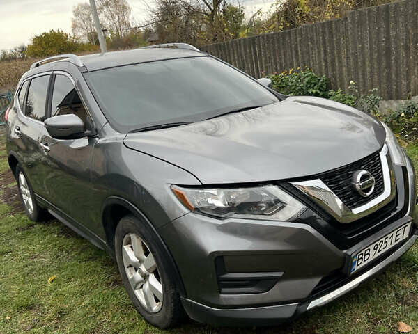 Серый Ниссан Rogue, объемом двигателя 2.49 л и пробегом 170 тыс. км за 16000 $, фото 3 на Automoto.ua