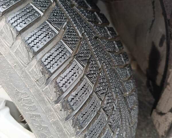 Серый Ниссан Rogue, объемом двигателя 2.49 л и пробегом 78 тыс. км за 13400 $, фото 16 на Automoto.ua