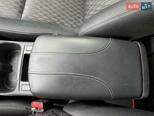 Серый Ниссан Rogue, объемом двигателя 2.49 л и пробегом 162 тыс. км за 11700 $, фото 28 на Automoto.ua