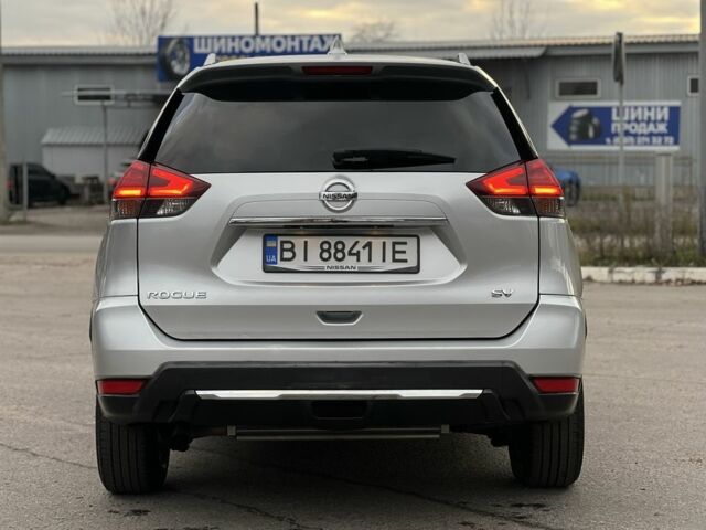 Серый Ниссан Rogue, объемом двигателя 2.5 л и пробегом 150 тыс. км за 13999 $, фото 5 на Automoto.ua