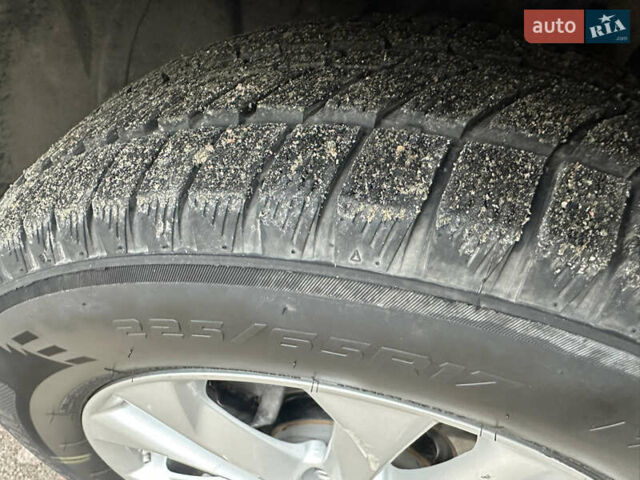 Сірий Ніссан Rogue, об'ємом двигуна 2.49 л та пробігом 135 тис. км за 12000 $, фото 11 на Automoto.ua