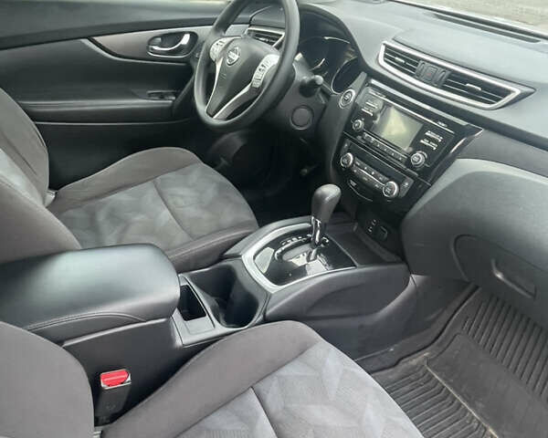 Сірий Ніссан Rogue, об'ємом двигуна 2.49 л та пробігом 148 тис. км за 13800 $, фото 9 на Automoto.ua