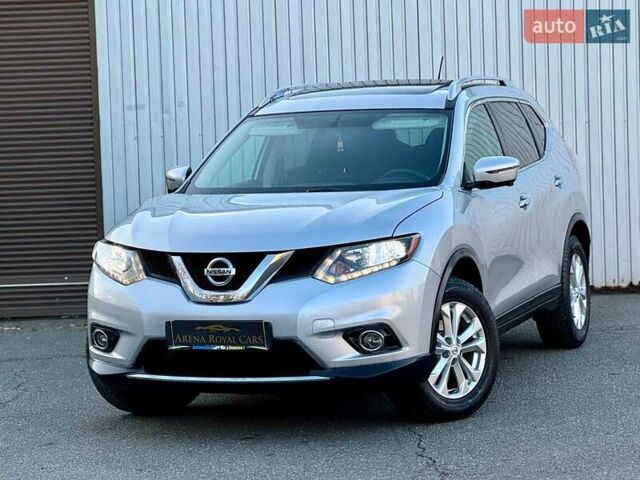 Серый Ниссан Rogue, объемом двигателя 2.5 л и пробегом 113 тыс. км за 13500 $, фото 2 на Automoto.ua